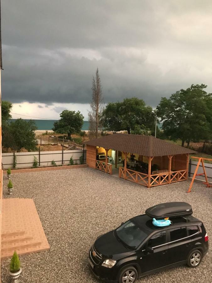 Guest House Dana Pizunda Exterior photo